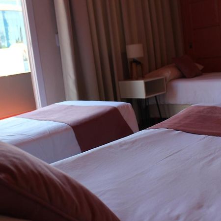City Hotel 波萨达斯 外观 照片