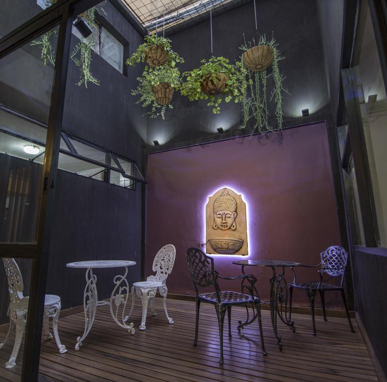 City Hotel 波萨达斯 外观 照片