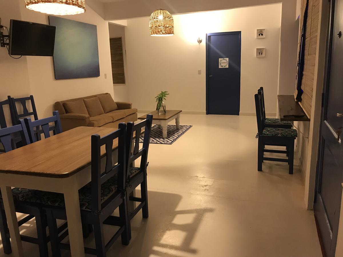 City Hotel 波萨达斯 外观 照片