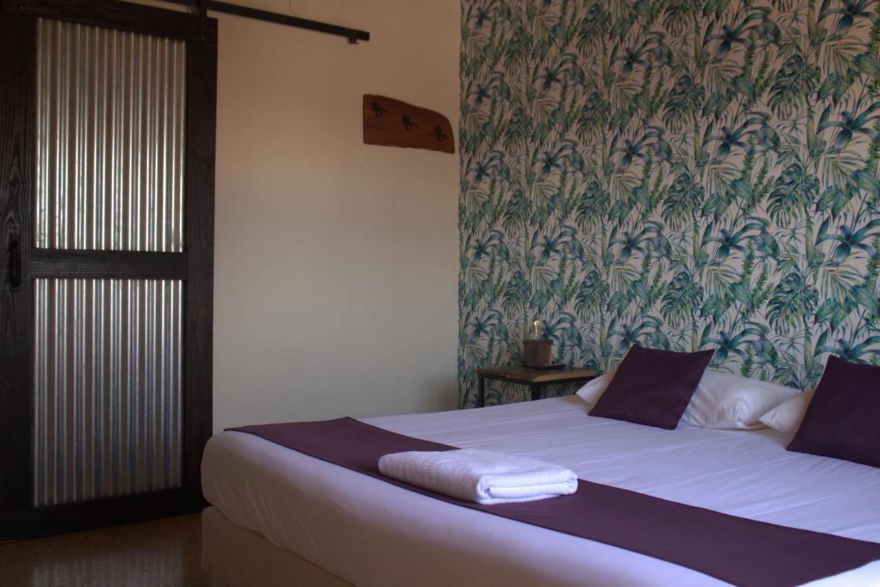 City Hotel 波萨达斯 外观 照片